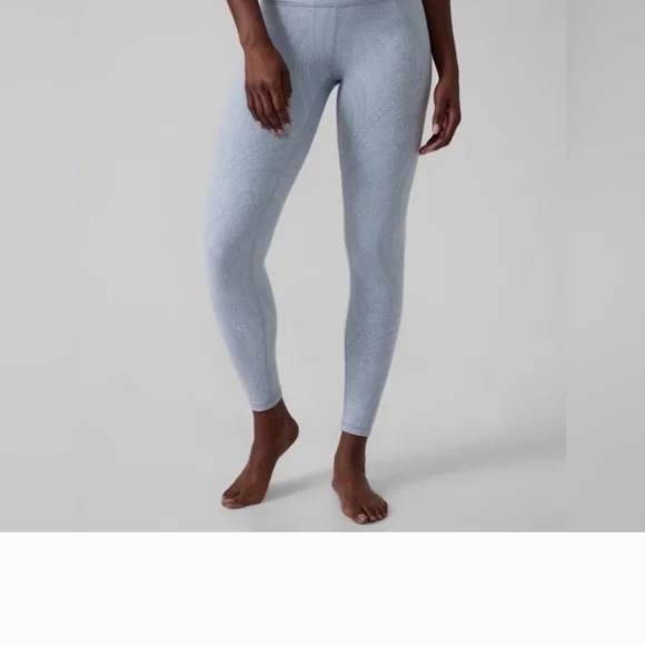 Athleta Elation Textured Leggings in Gray - Picture 1 of 8